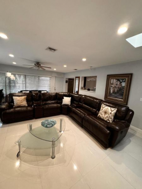 Modern Miami Oversized 3 Bedroom in Central Location